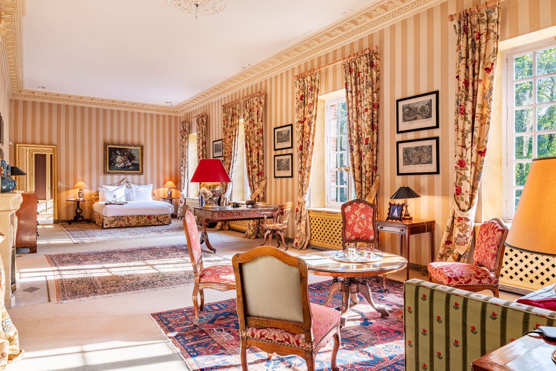 Chateau Lyons la Foret villa photo.